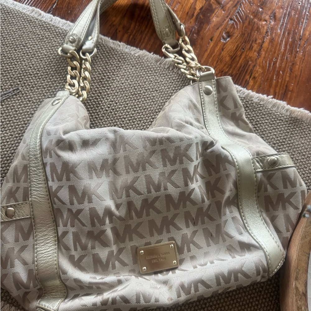 Michael Kors Cream and Gold Shoulder Bag with Chain Straps